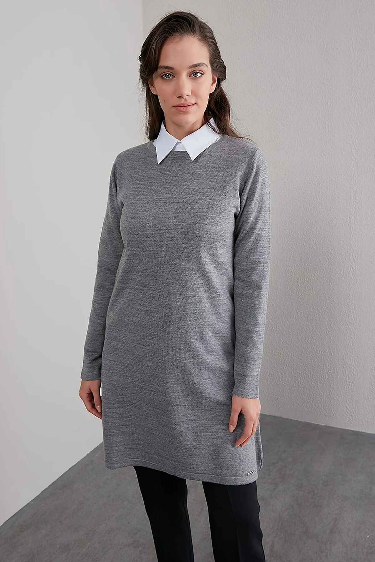 Basic Crew Neck Knit Tunic Gray
