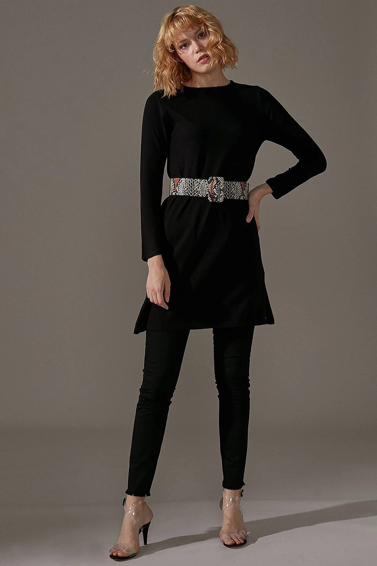 Basic Crew Neck Knit Tunic Black
