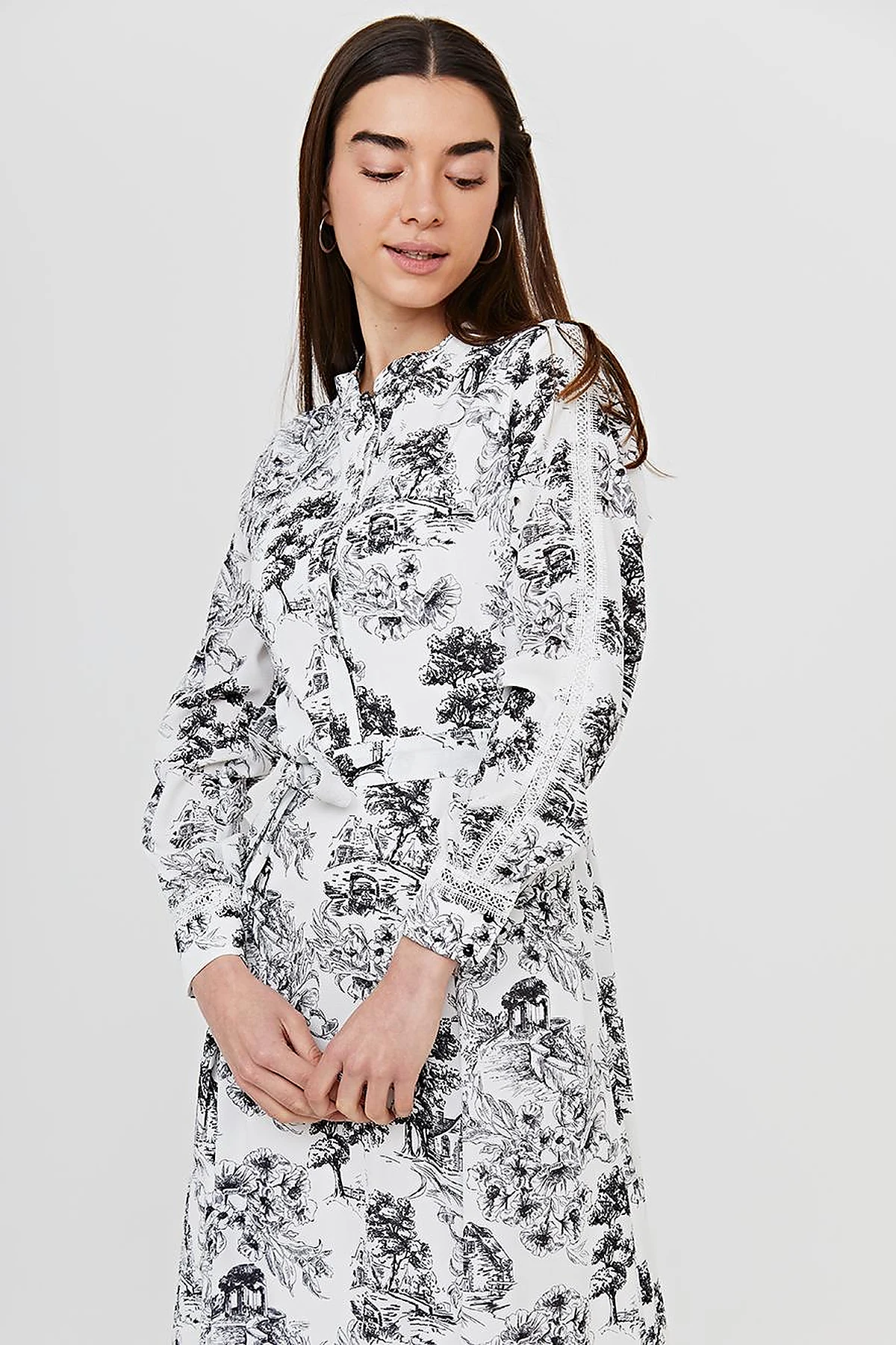 Floral Pattern Scalloped Dress B21 23111 Black