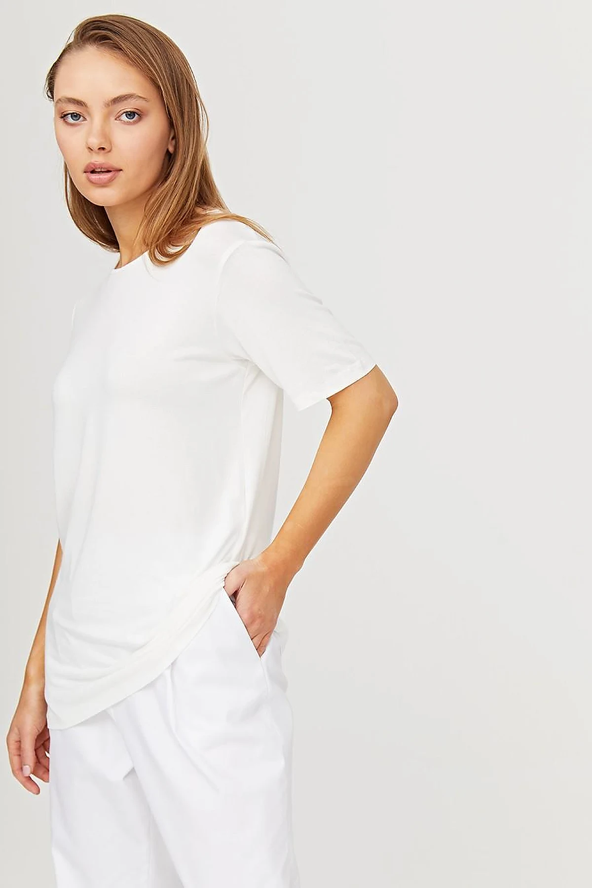 Round Neck Collar Basic T-Shirt SZ 10509 Ecru