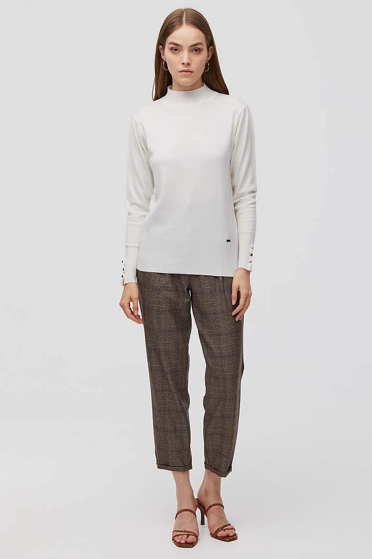 Basic Knit Sweater Ecru SZ TRK05