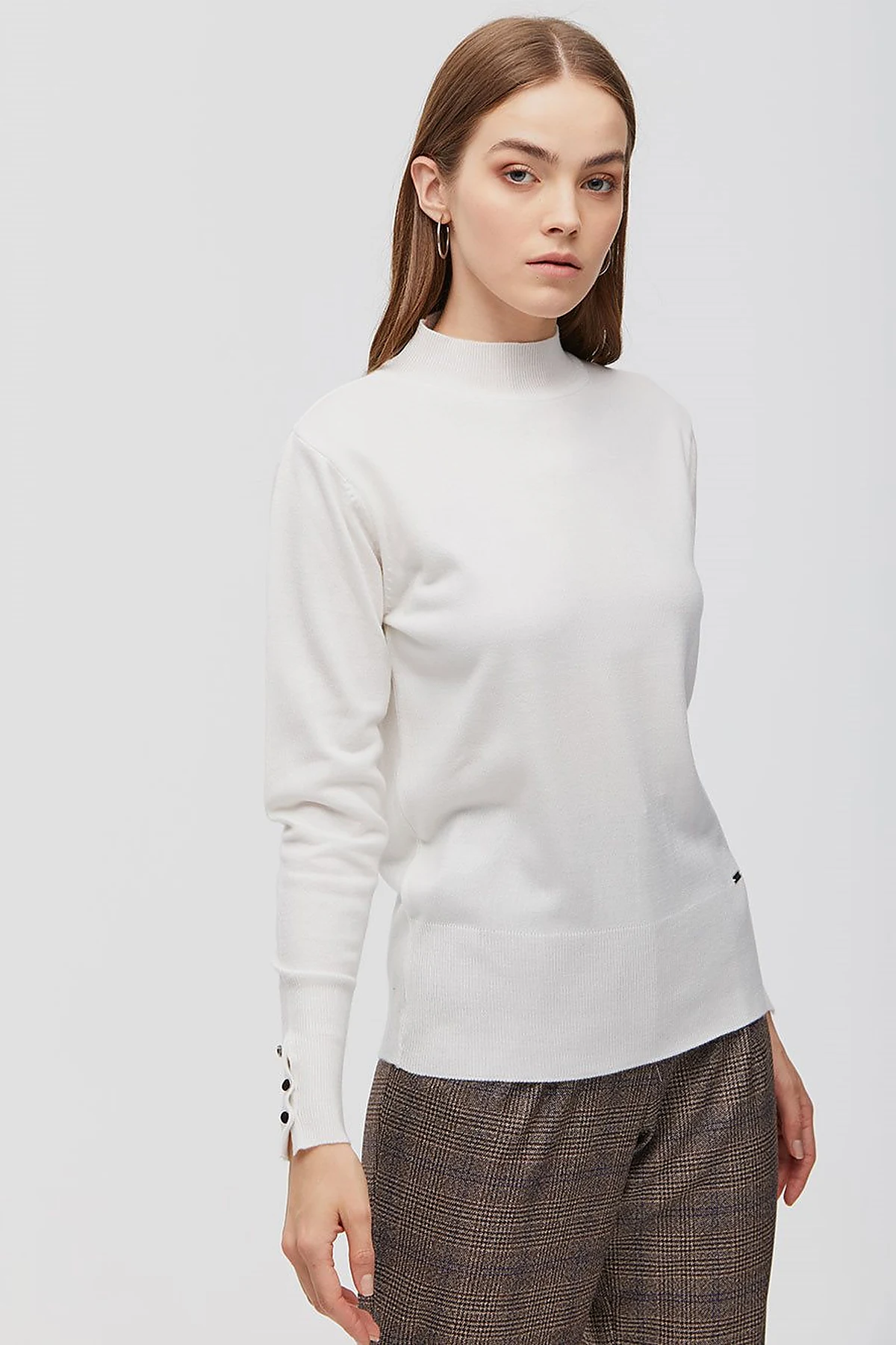 Basic Knit Sweater Ecru SZ TRK05