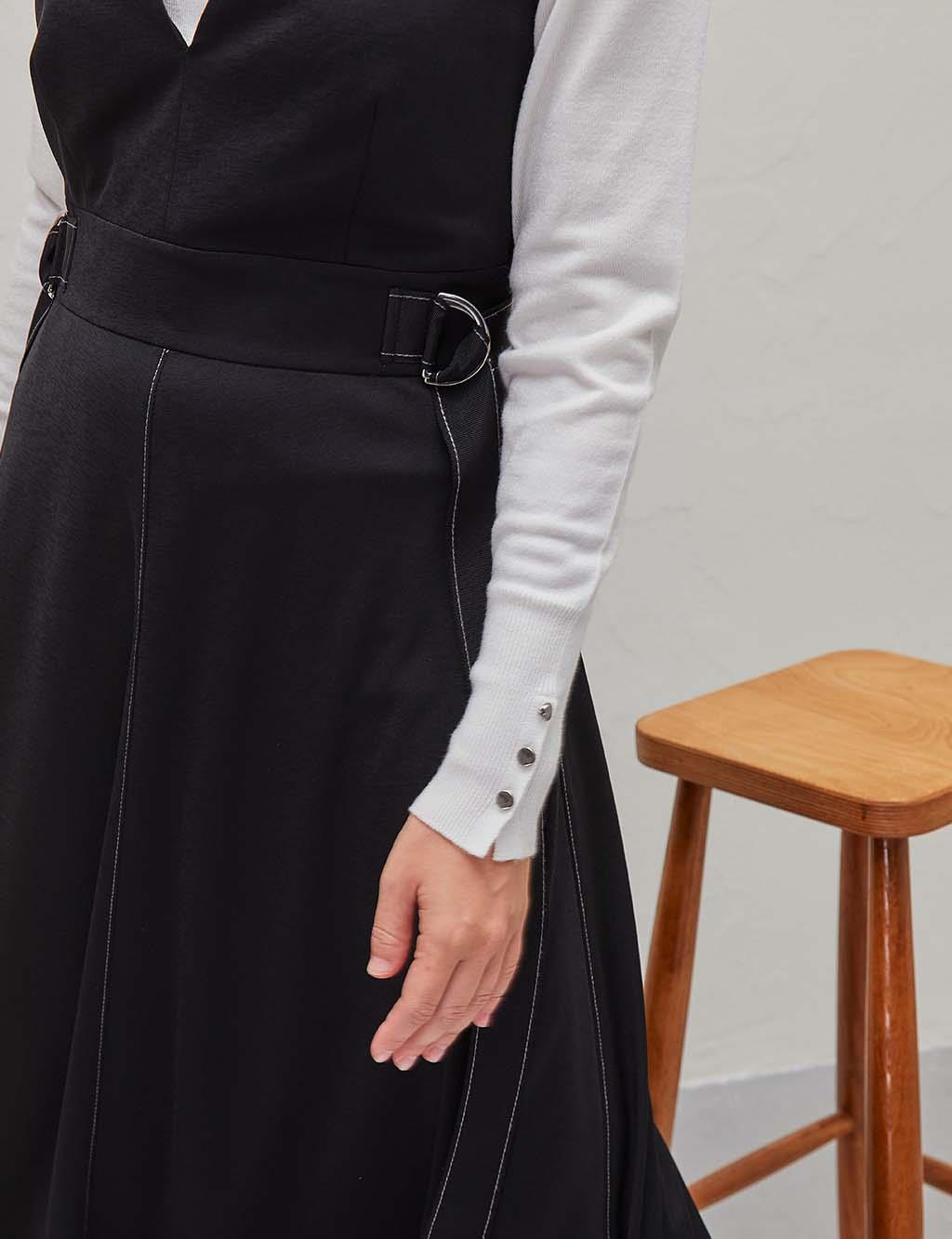 Stitching Detailed V-Neck Dress Black