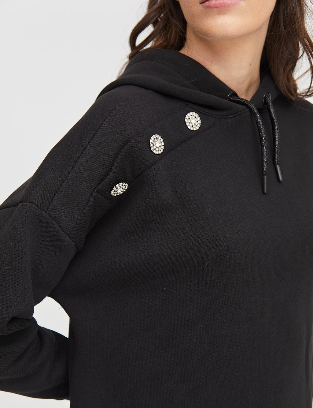 Taşlı Düğmeli Şardonlu Sweatshirt Siyah