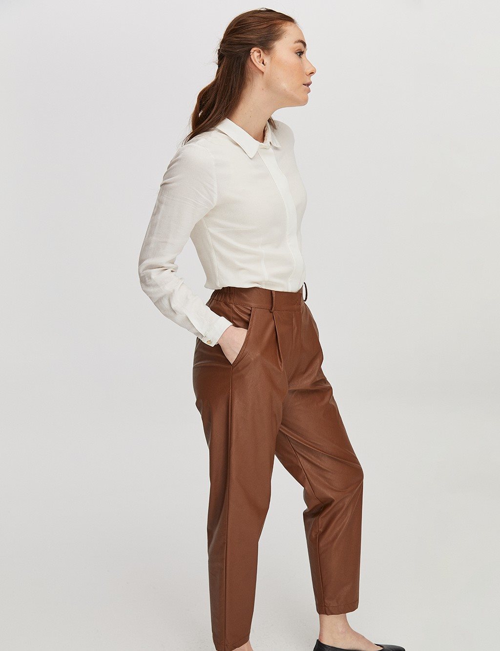 Leather Look Pleated Pants Camel