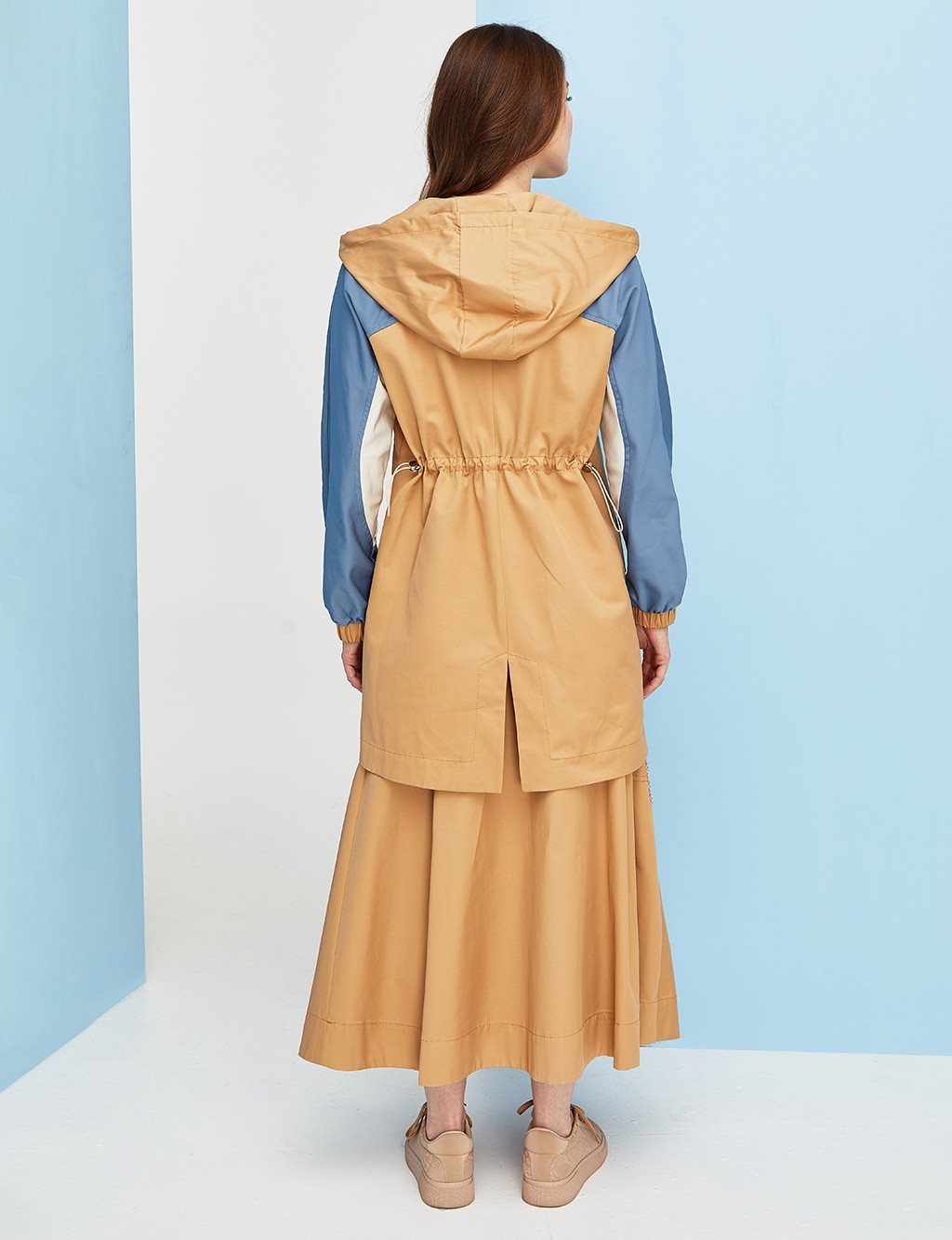 Pieced Short Trench Coat Beige