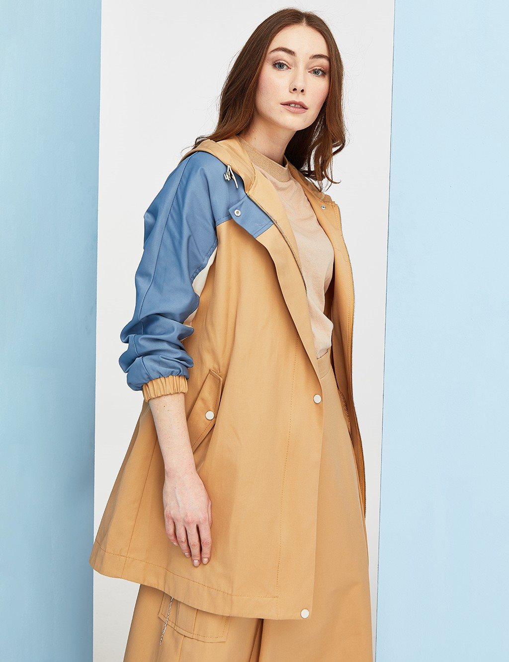 Pieced Short Trench Coat Beige