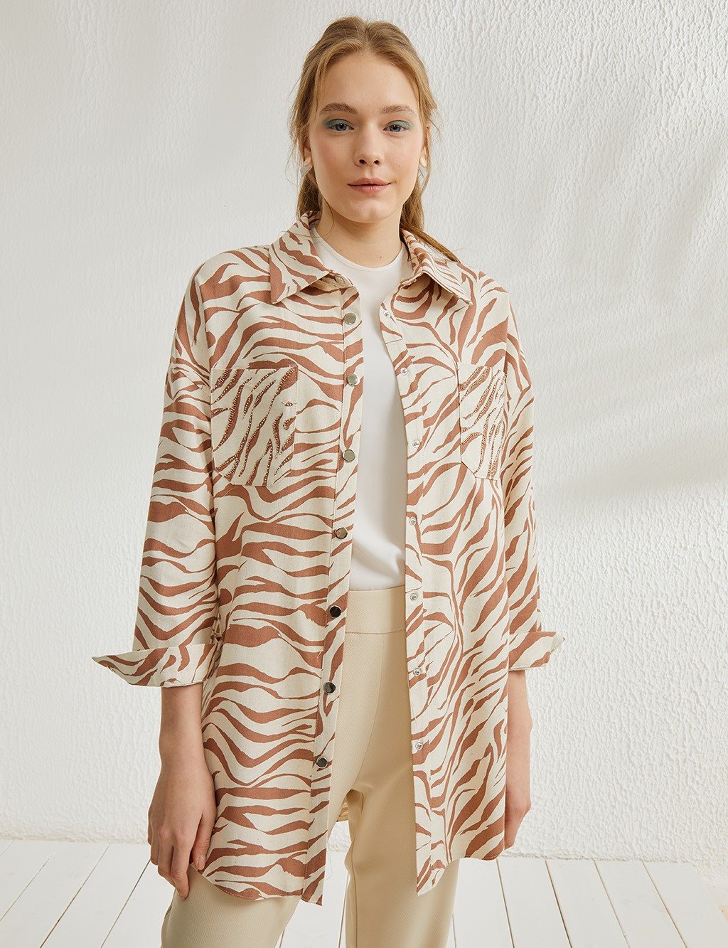 Zebra Patterned Shirt with Metal Buttons Ecru-Brown