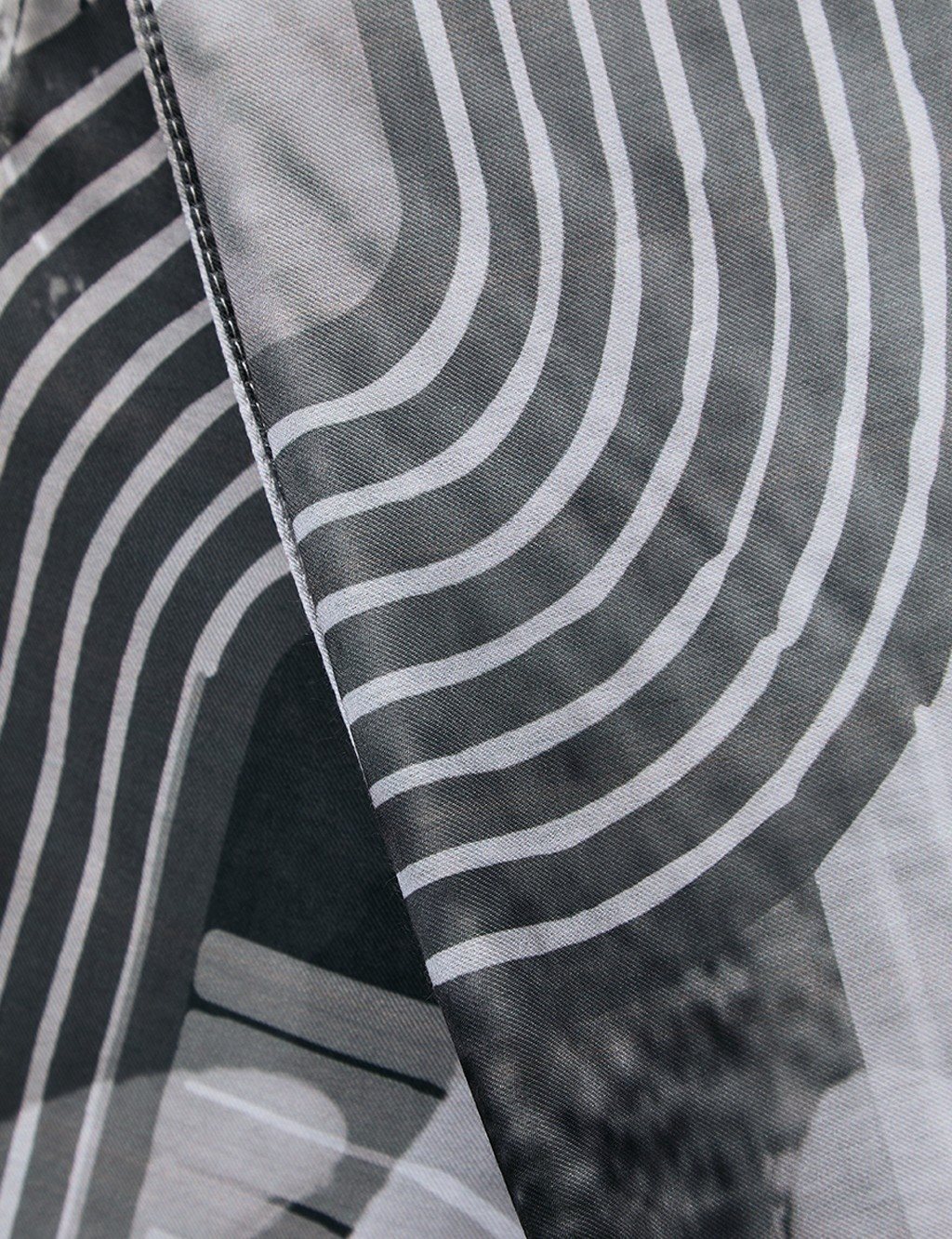 Striped Digital Print Shawl Black