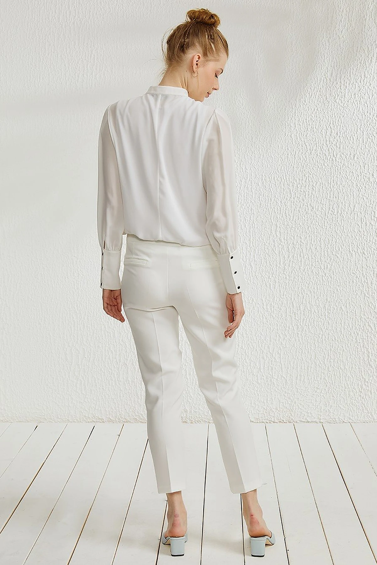 Basic Zippered Trousers Ecru