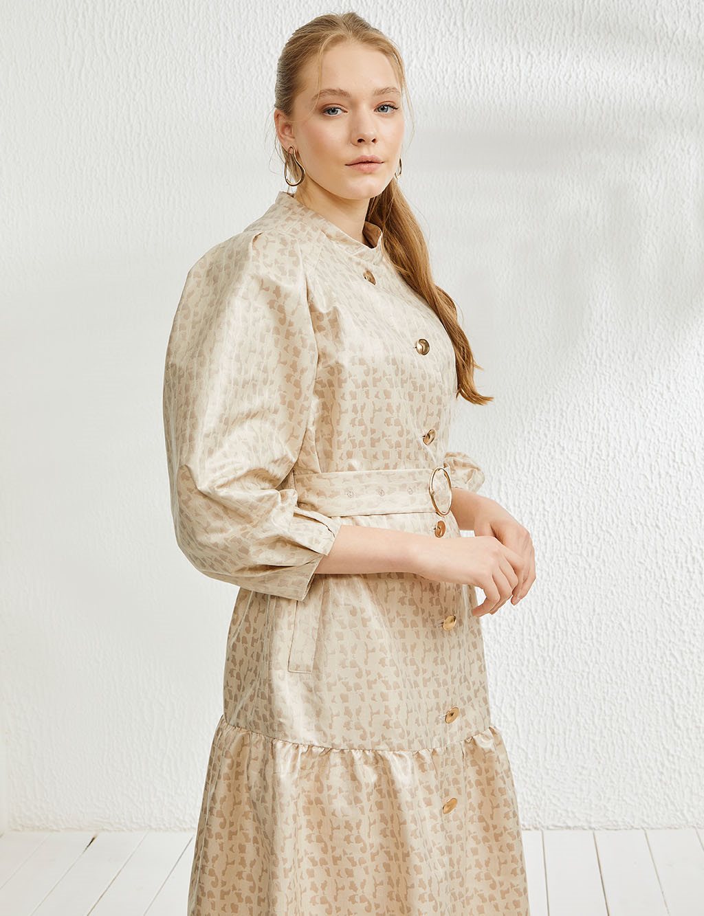 Shiny Buttoned Brocade Patterned Trench Coat Beige