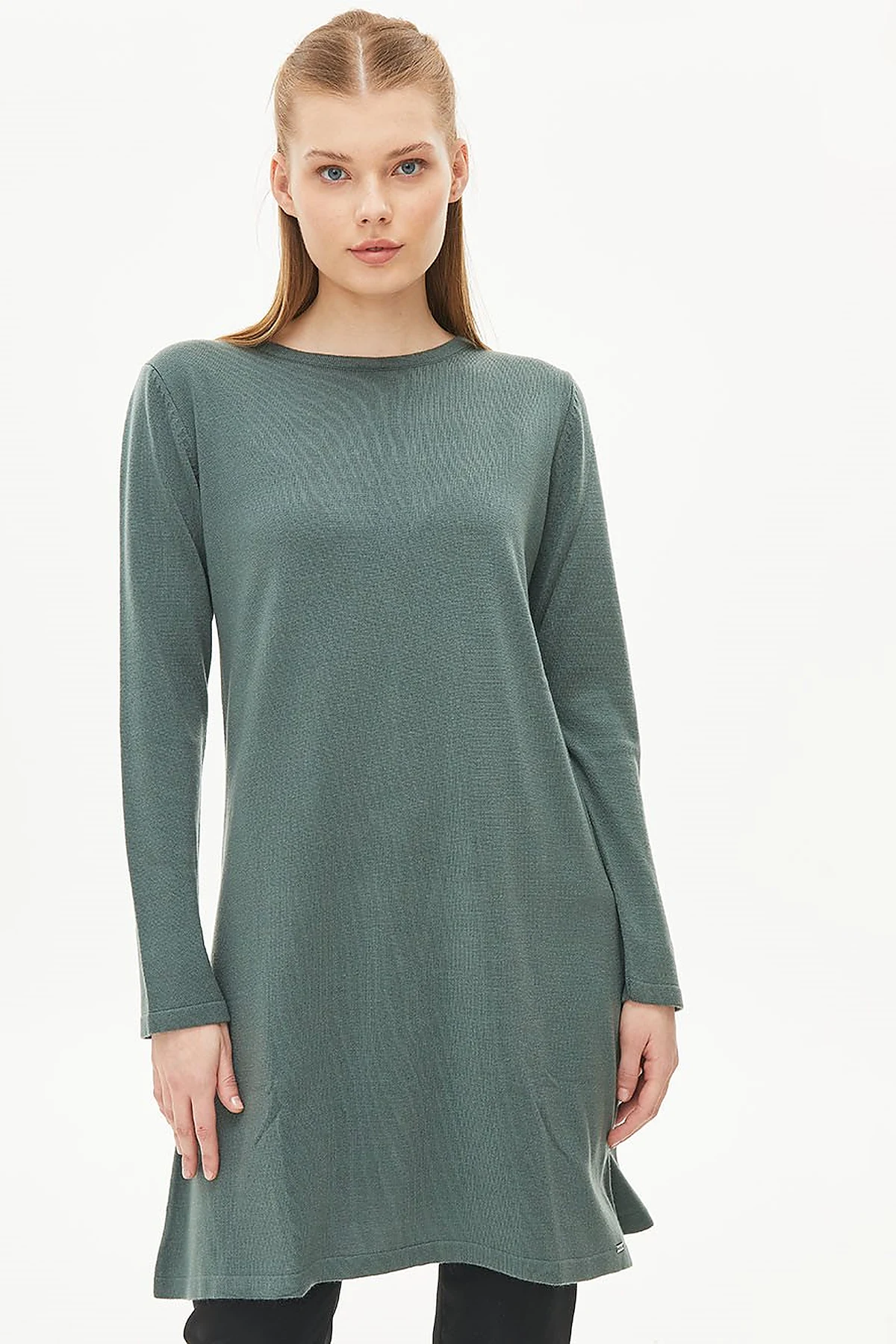 Basic Crew Neck Knit Tunic Misty Green
