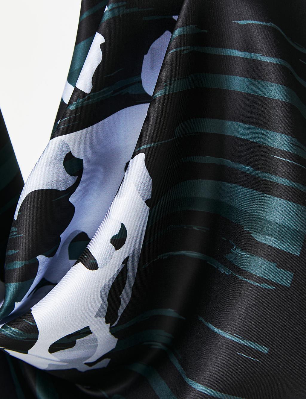 Abstract Pattern PES Scarf Black