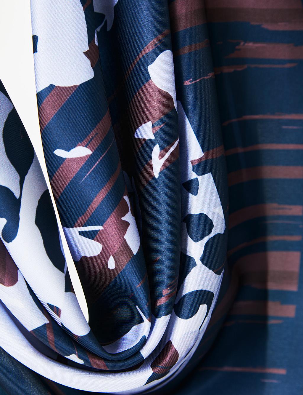 Abstract Pattern PES Scarf Navy-Red