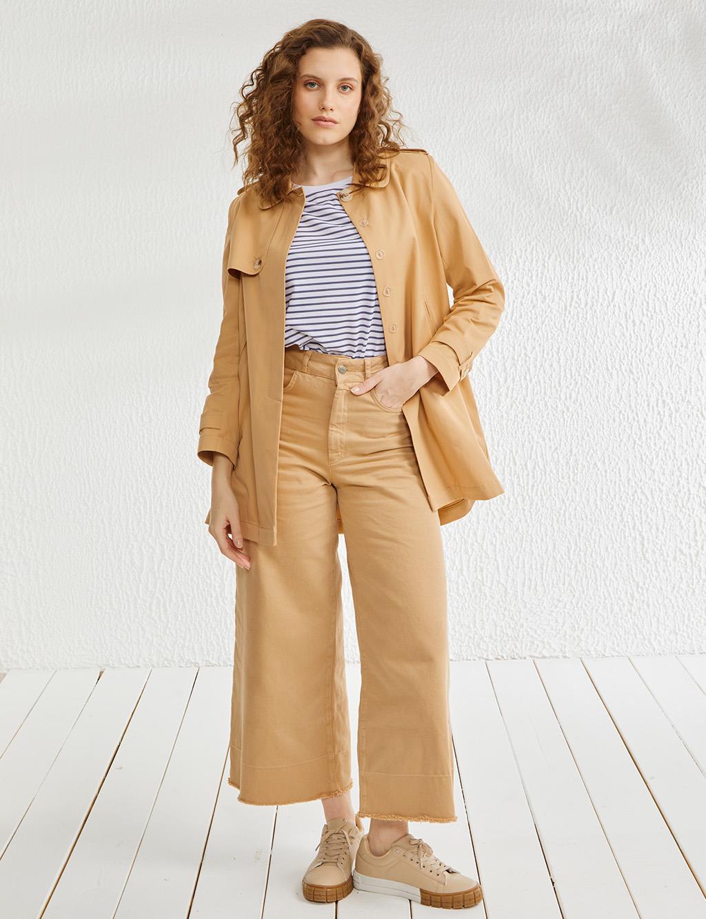 Hidden Button Closure Short Trench Coat Beige