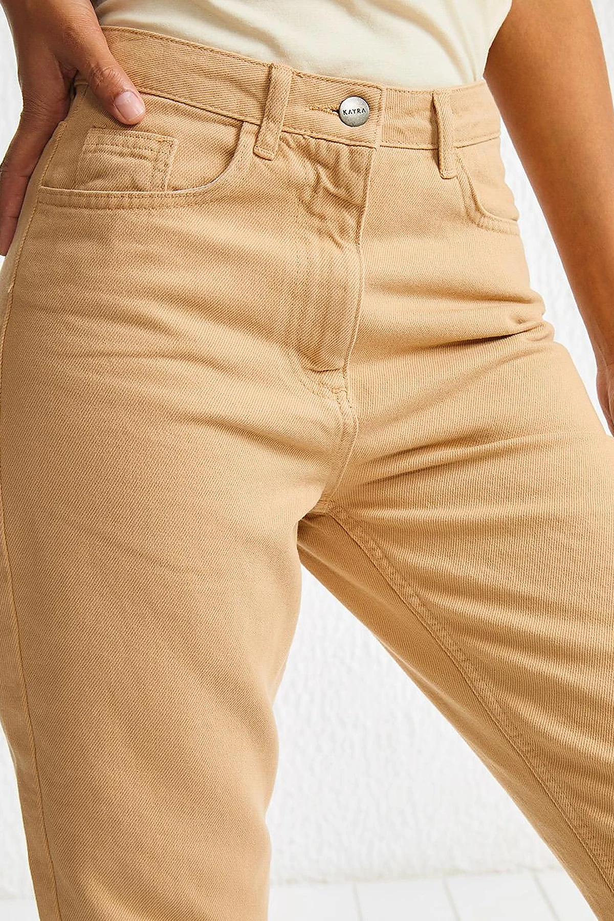 Havuç Kesim Denim Pantolon Bej