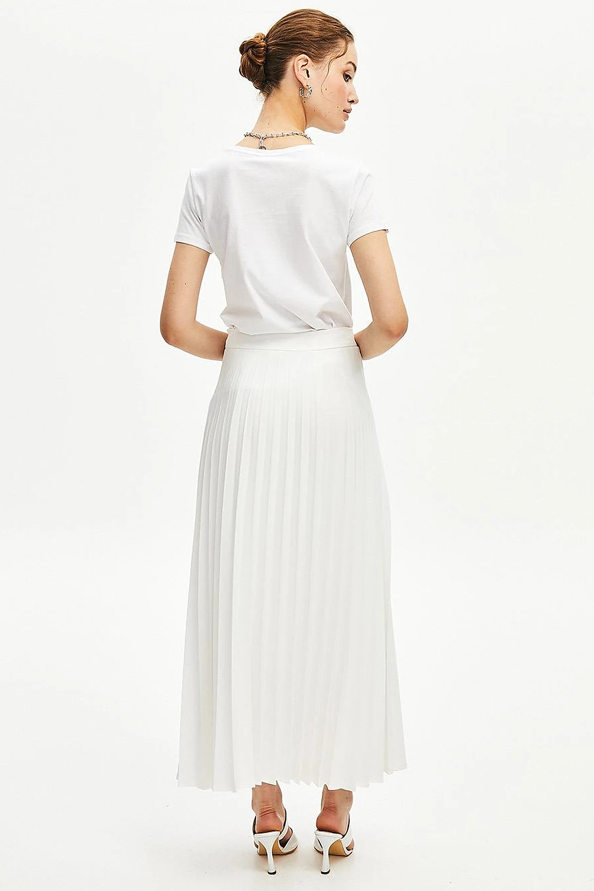 Basic Piliseli Etek Ekru SZ 12501