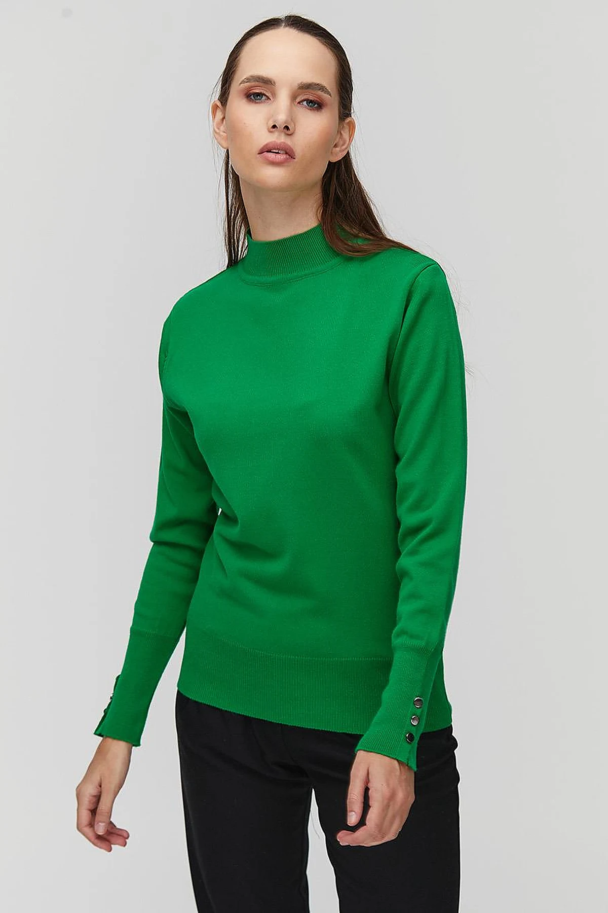 Basic Knit Sweater in Grassgreen