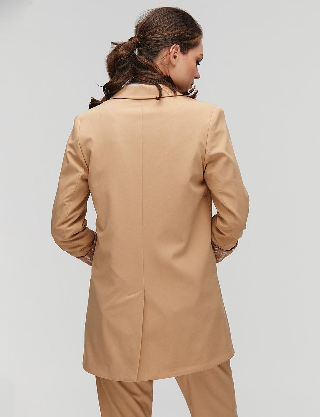 Collapsible Double Breasted Jacket Beige
