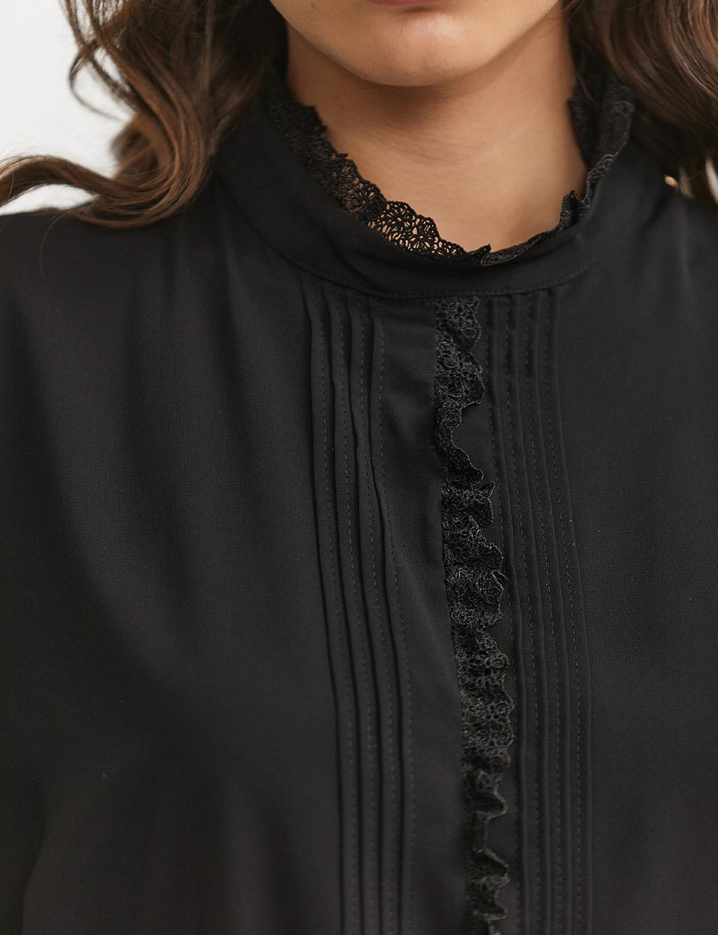 Ribbed Guipure Striped Blouse Black