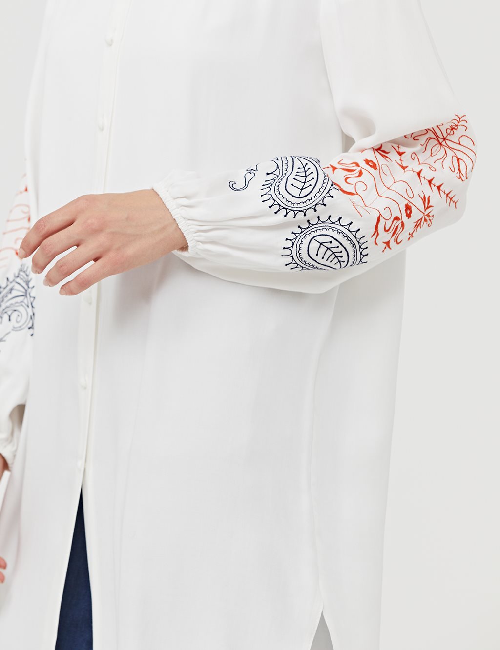 Embroidered Sleeves Judge Collar Tunic Ecru