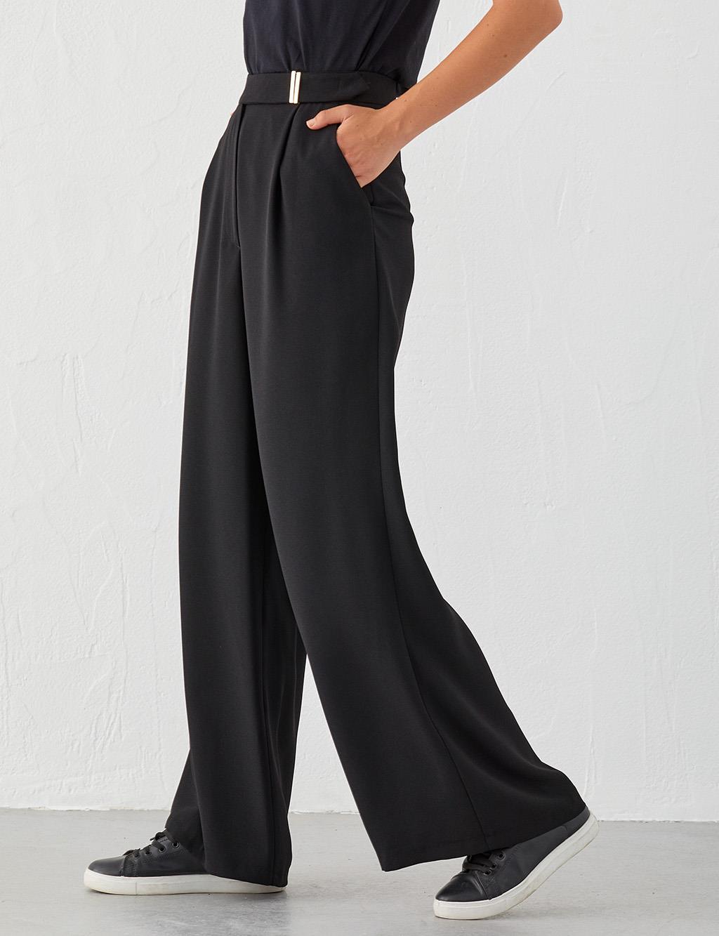 Extra Wide Leg Pleated Trousers Black