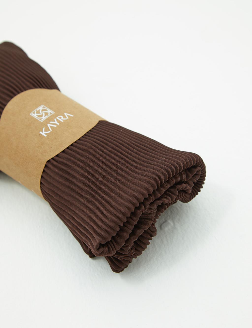  Pleated Scarf Brown