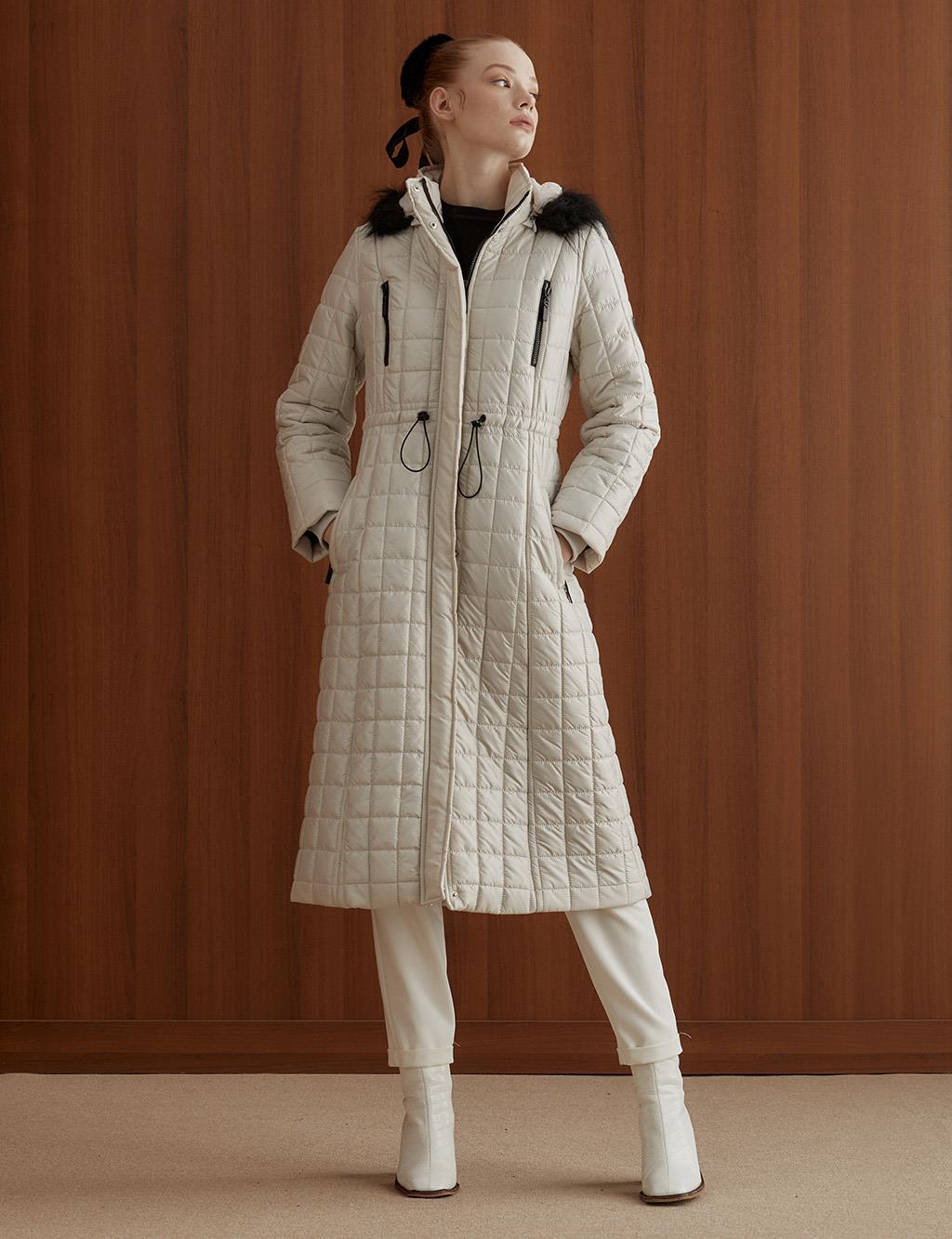  Square Slice Quilted Inflatable Coat Light Grey