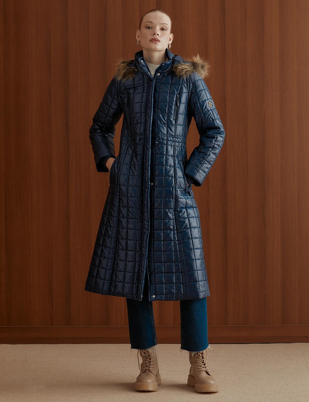 Square Slice Quilted Inflatable Coat Navy