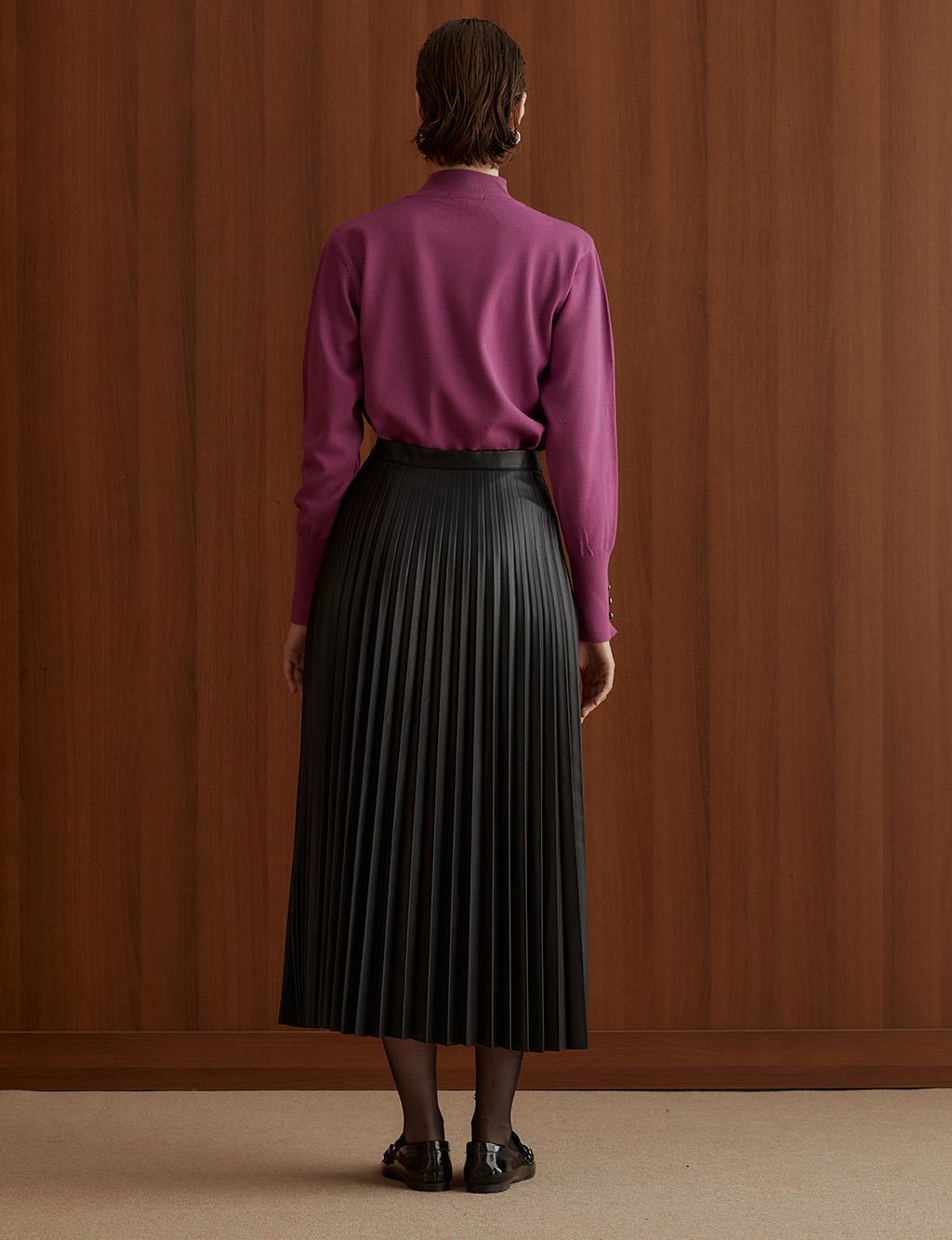 Pleated Casual Skirt Black