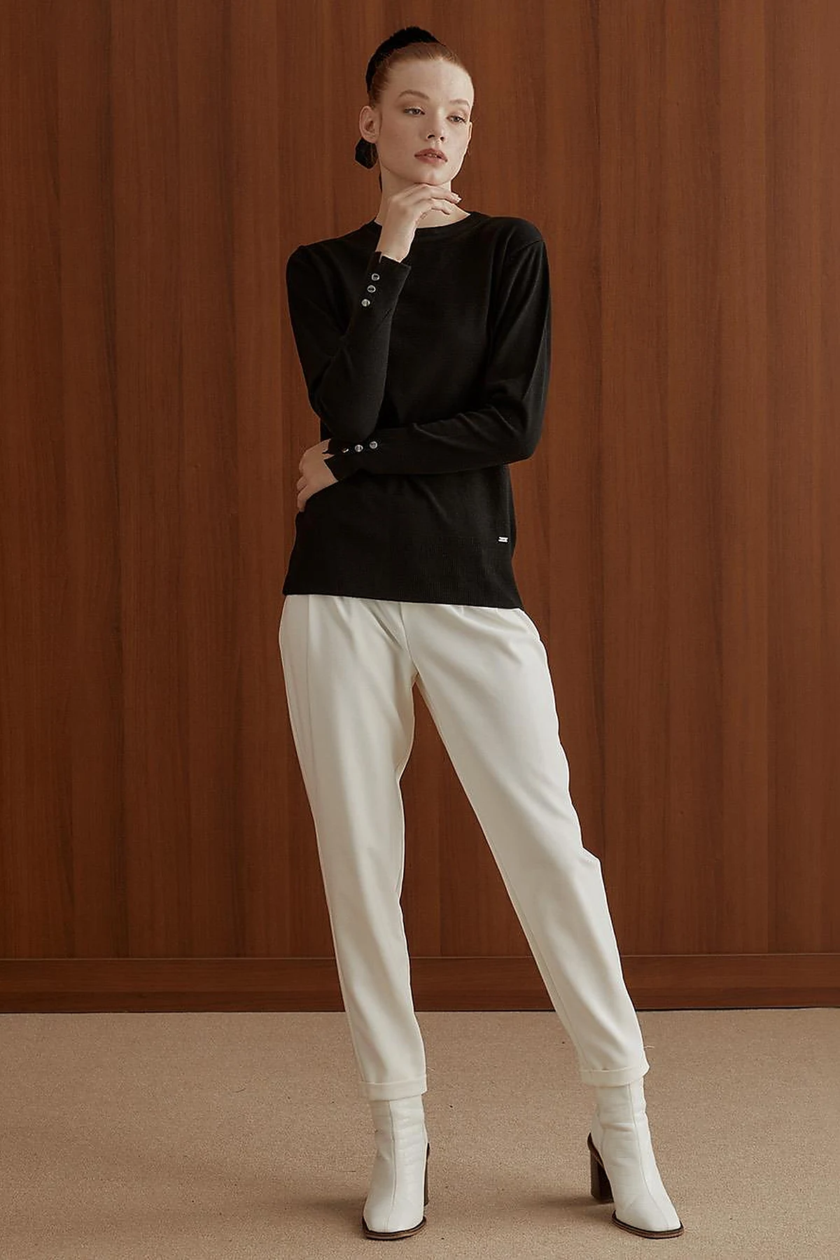 Round Neck Collar Knitwear Sweater Black