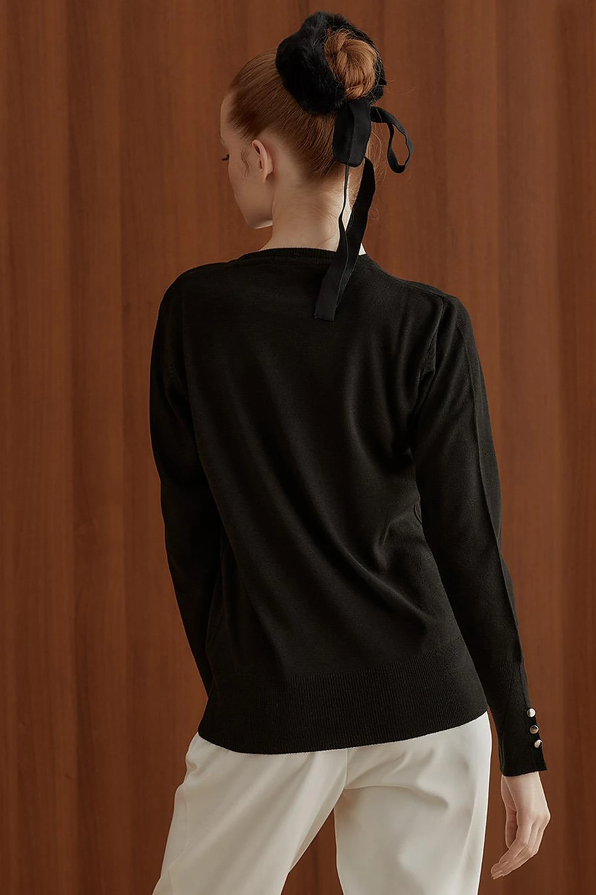 Round Neck Collar Knitwear Sweater Black