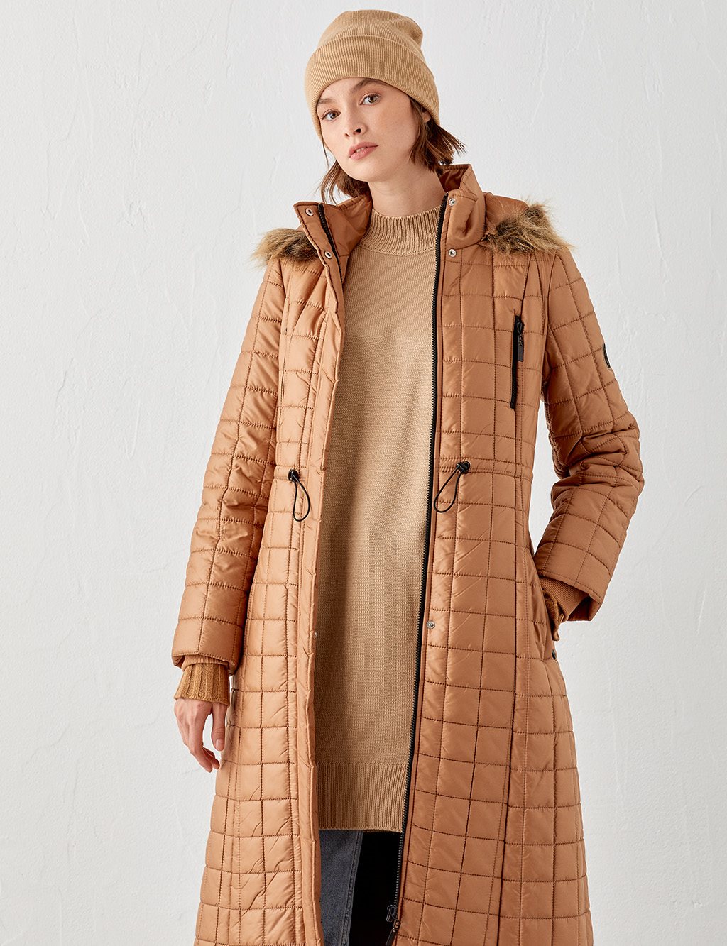 Square Slice Quilted Inflatable Coat Camel