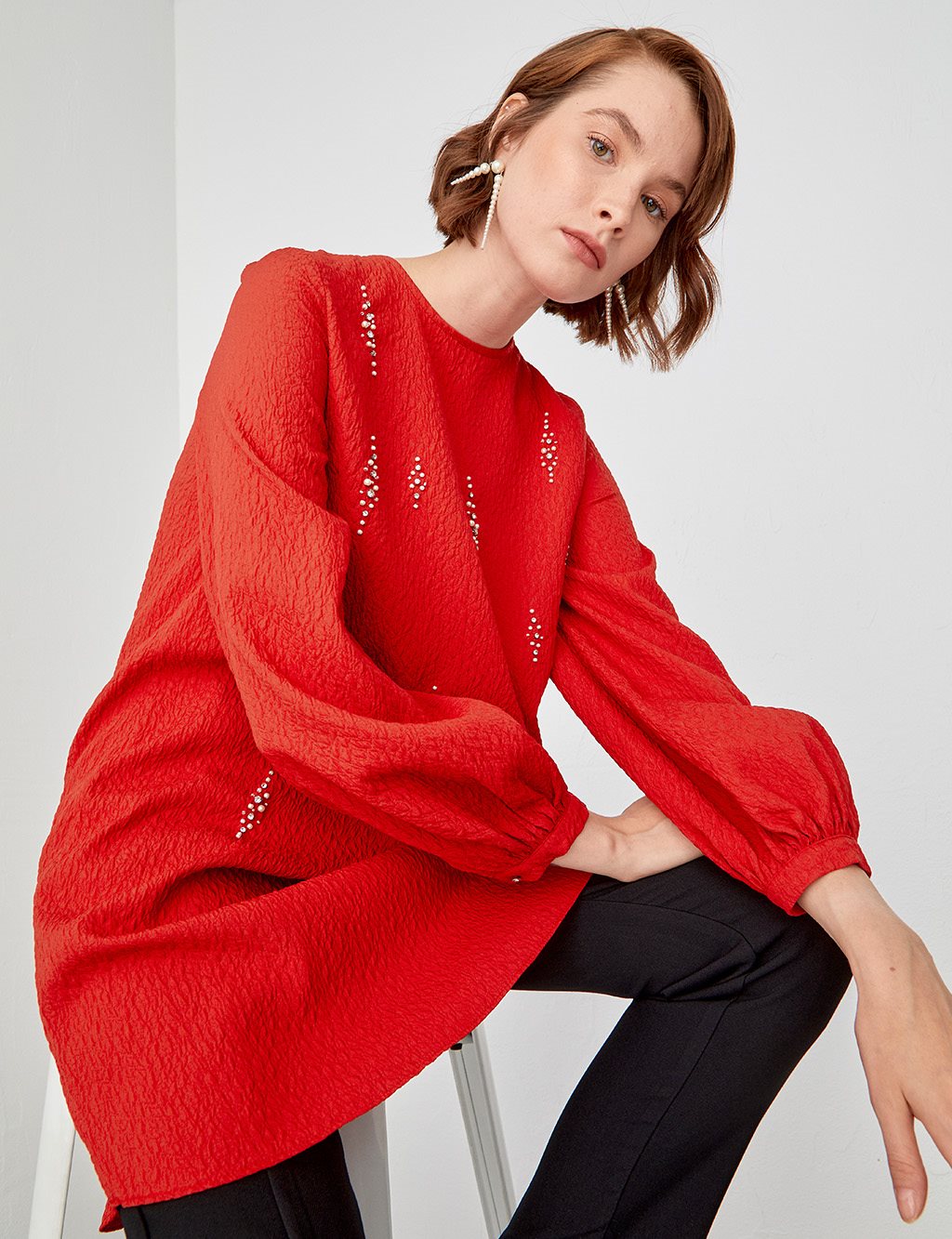 Boncuk İşlemeli Crinkle Tunik Kırmızı