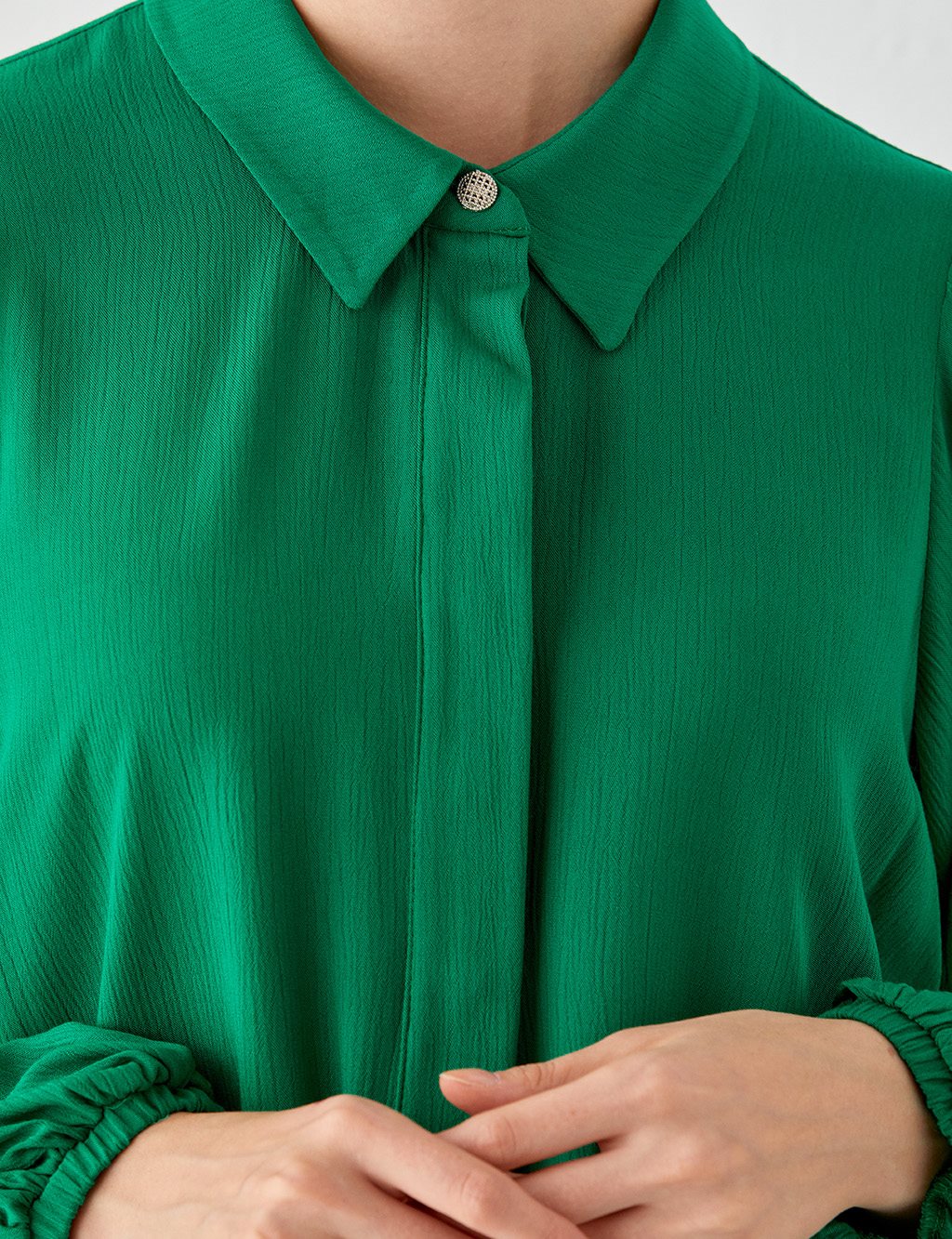 Half Placket Balloon Sleeve Tunic Green