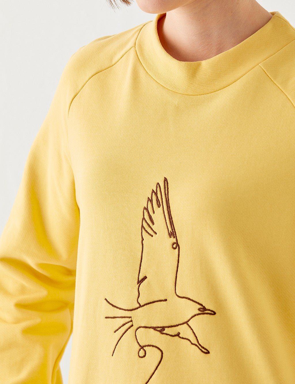 Bird Figure Embroidered Sweatshirt Yellow