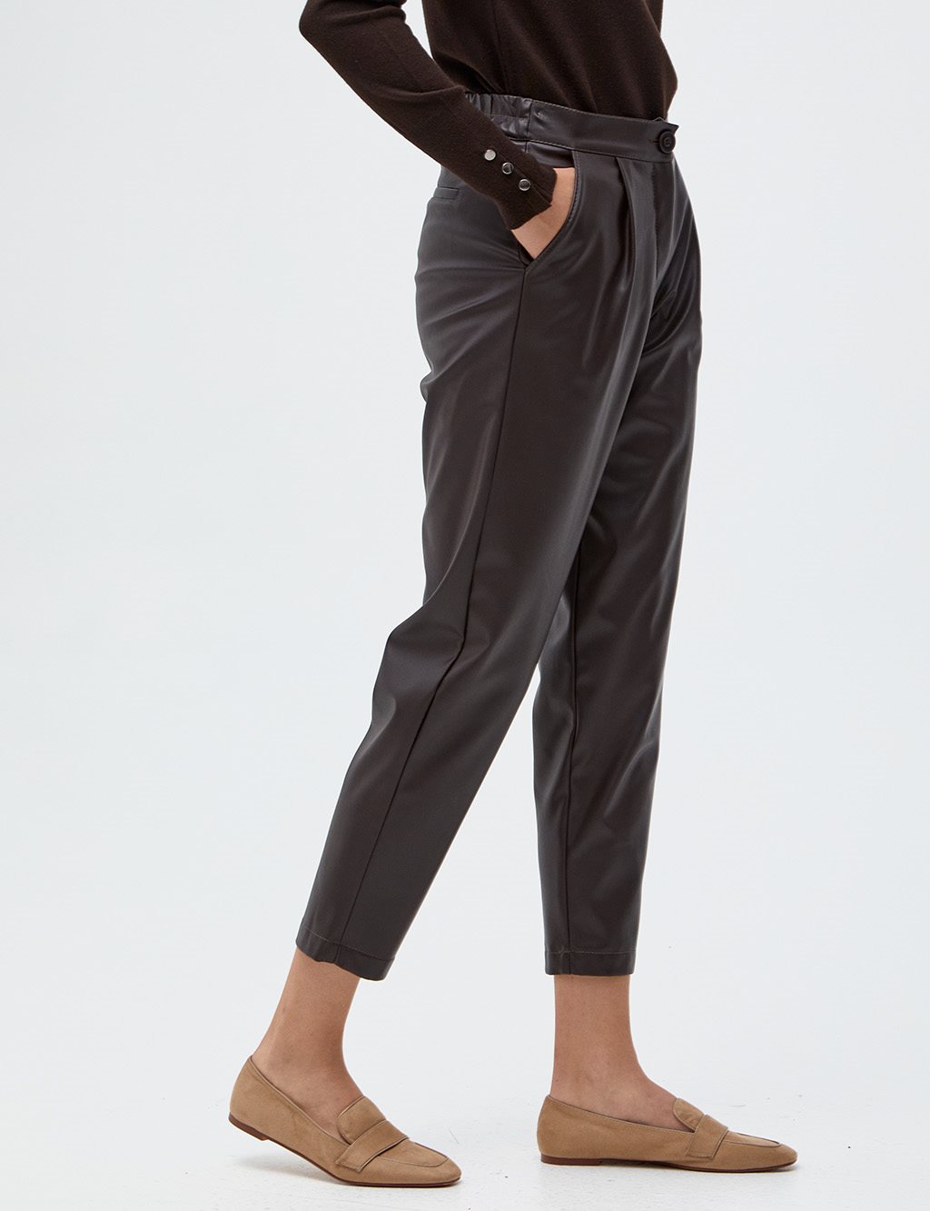 Pleated Faux Leather Pants Bitter Brown