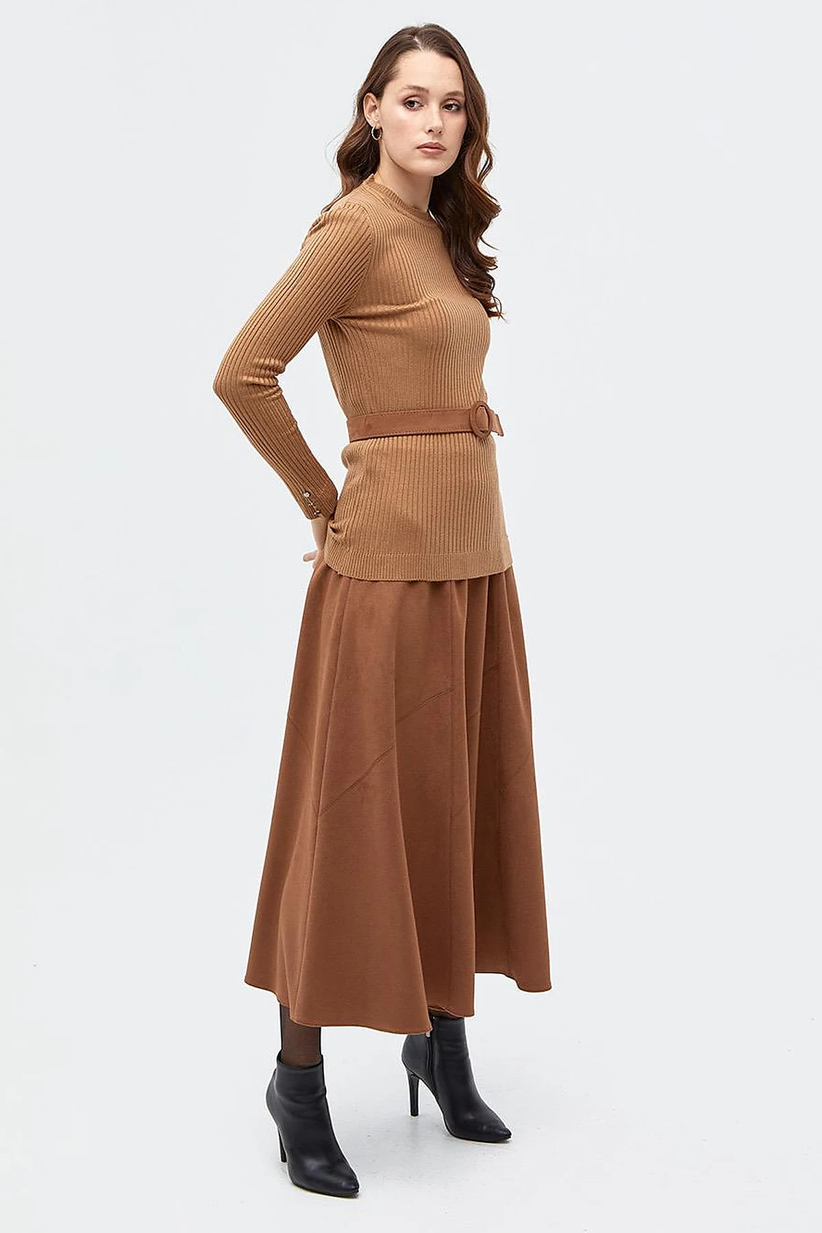 Zero Collar Ribbed Knitted Sweater Beige