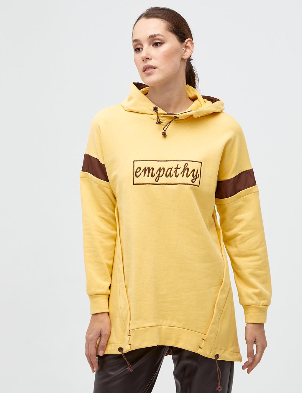 Slogan Nakışlı Kapüşonlu Sweatshirt Sarı