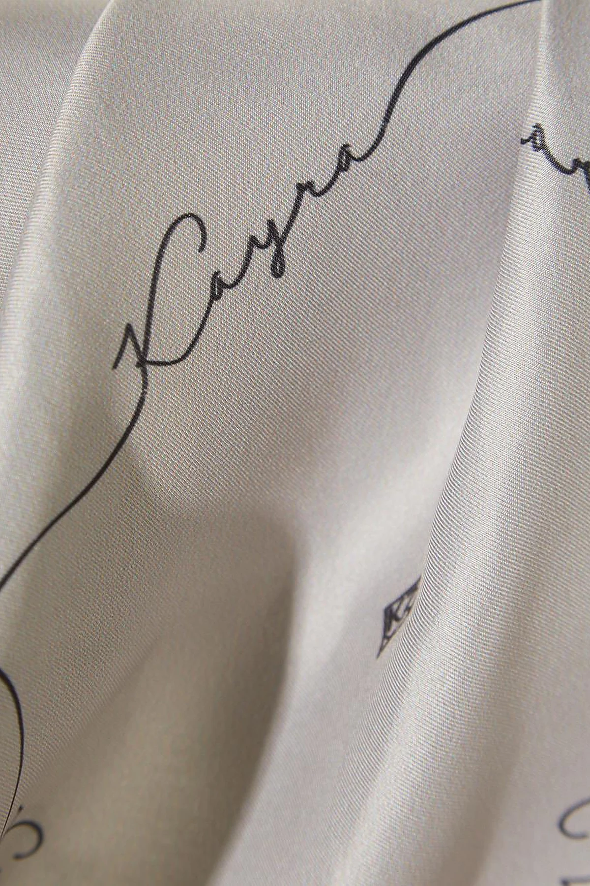 Signature Figured Monogram PES Scarf Beige