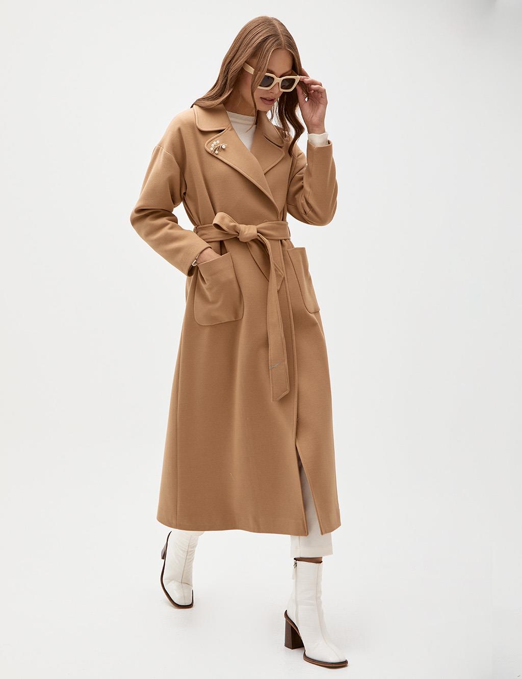 Double Pocketed Double Breasted Coat Beige