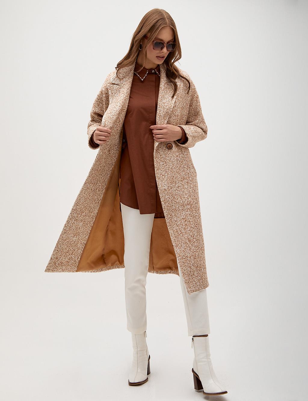 Double Buttoned Coat Camel-White