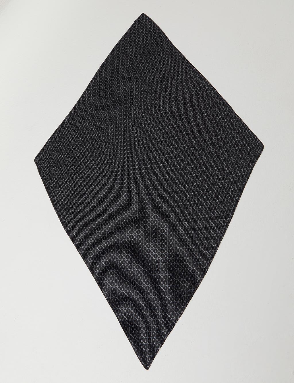 Hexagonal Monogram Pleated Scarf Black