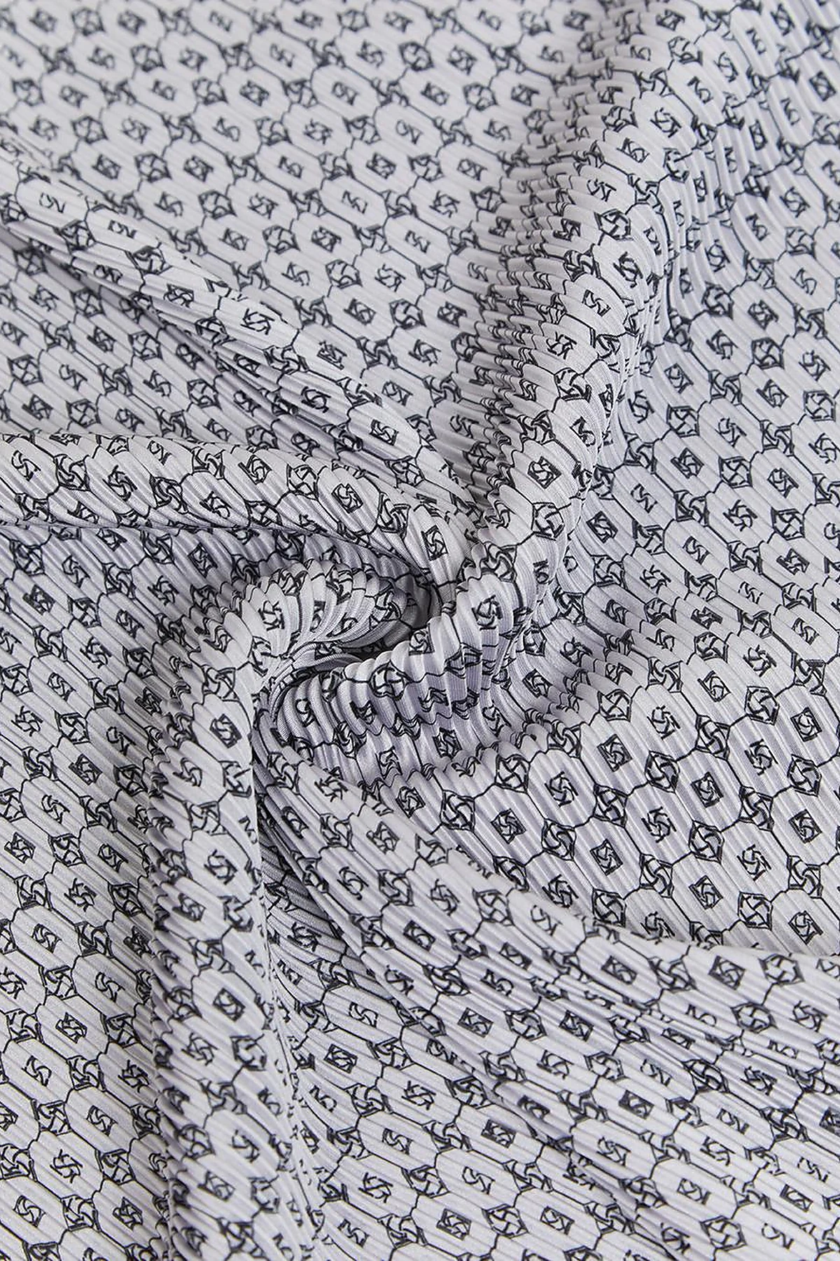 Altıgen Monogram Piliseli Eşarp Gri