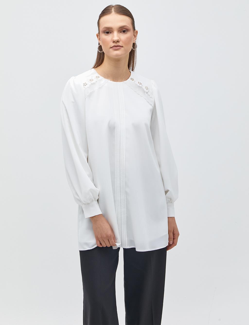 Round Neck Collar Scalloped Tunic Ecru