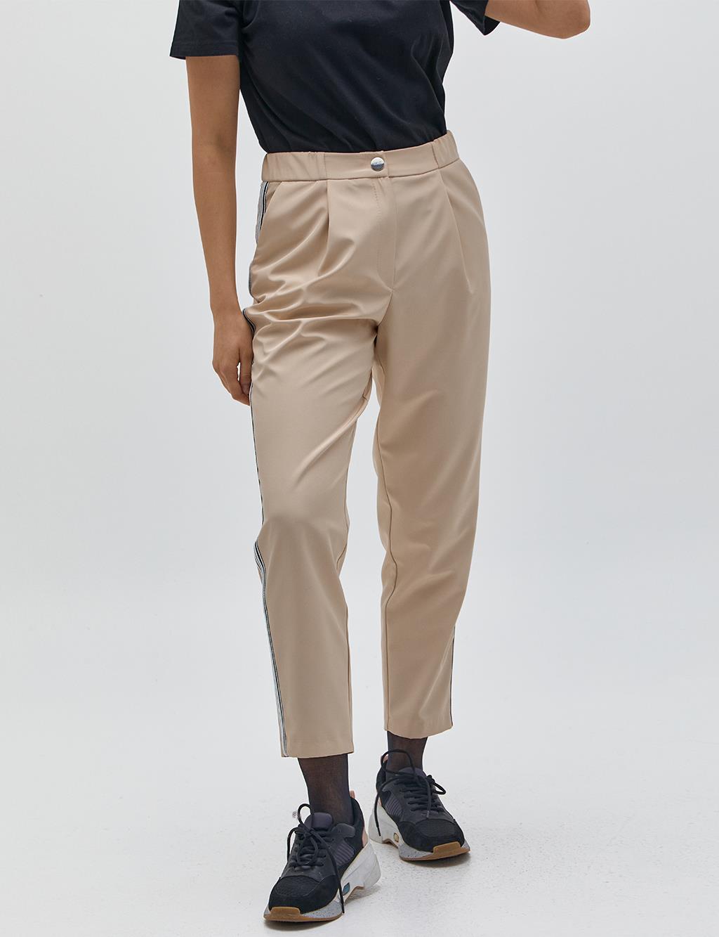 Şerit Detaylı Pileli Pantolon Taş 