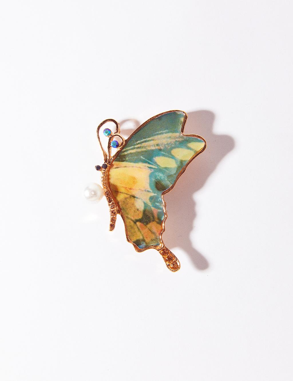 Butterfly Figured Pearl Brooch Mustard