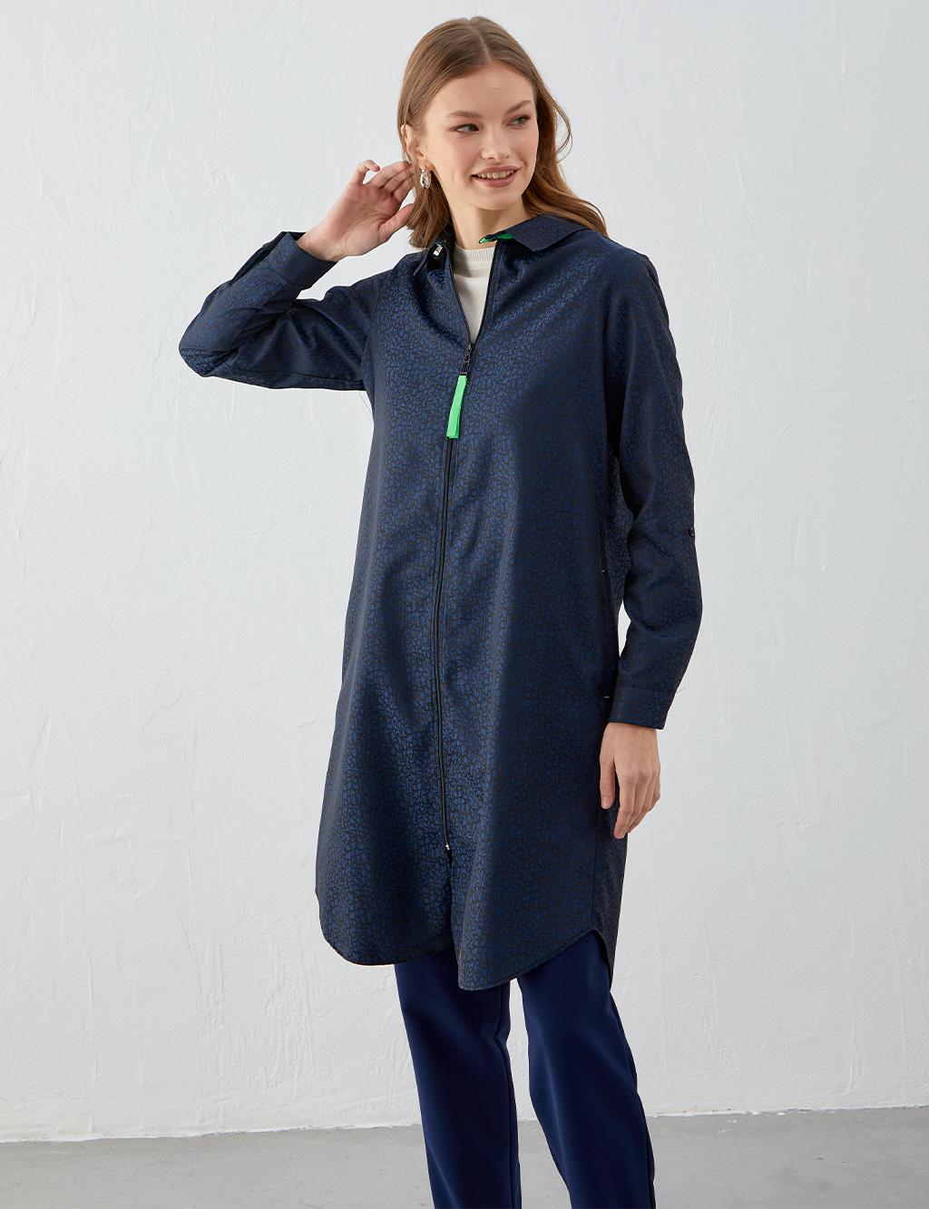 Zipper Closure Patterned Tunic Sax-Black