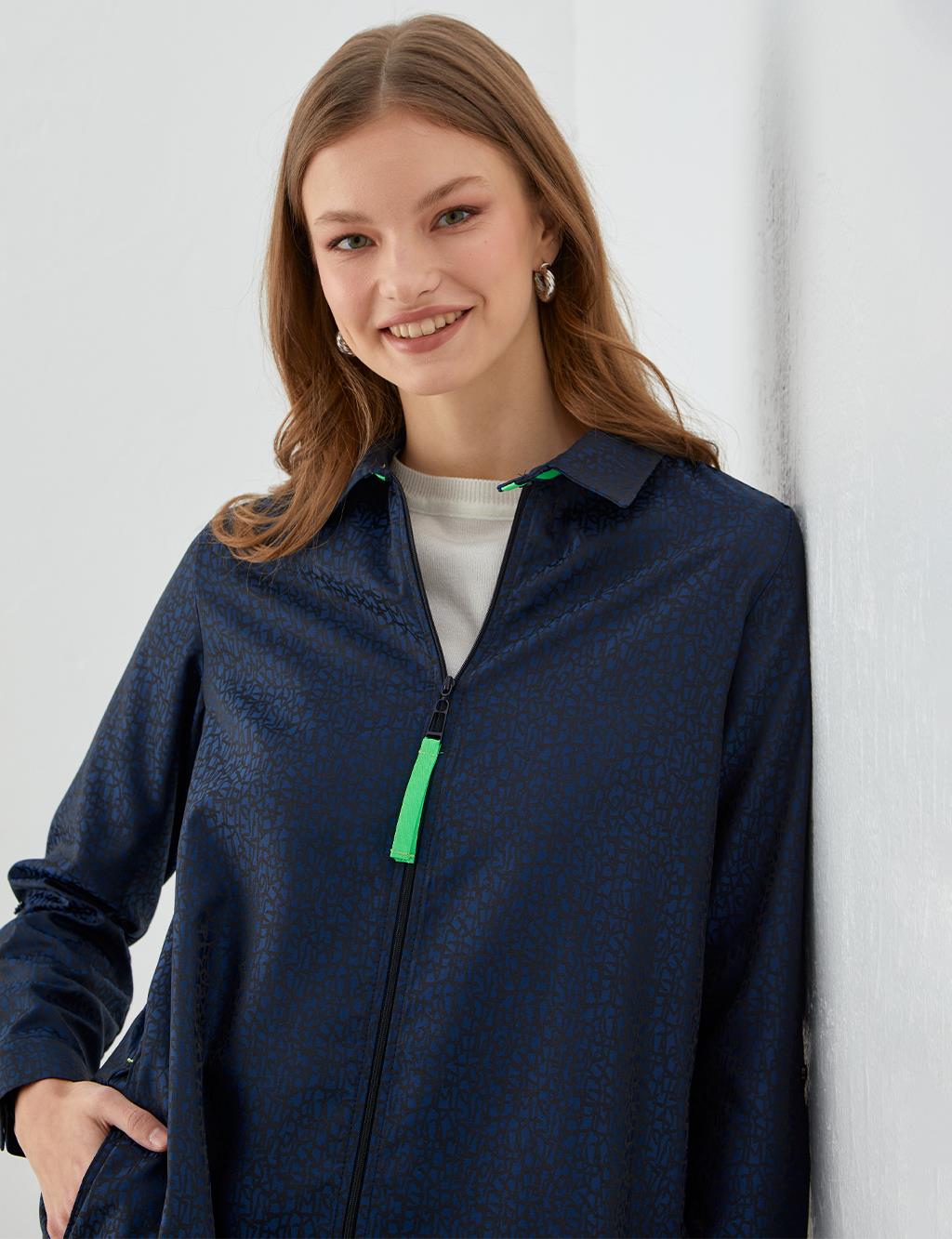 Zipper Closure Patterned Tunic Sax-Black