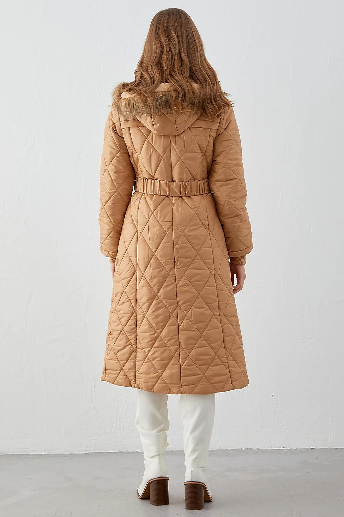 Diamond Quilted Puffer Coat Beige